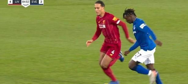 jinnianhui-利物浦关键时刻救险，中国女排力保胜局拿下系列赛