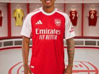 jinnianhui-巴萨核心球员被曝转会传闻，引球迷热议，参加然后一样起来.的简单介绍